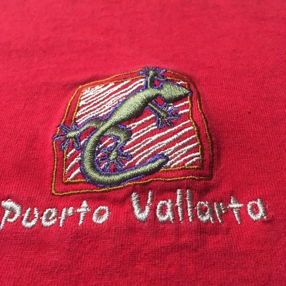 Vintage Puerto Vallarta Mexico Embroidered T-Shirt Men’s XL Heavy Cotton red - Picture 2 of 8